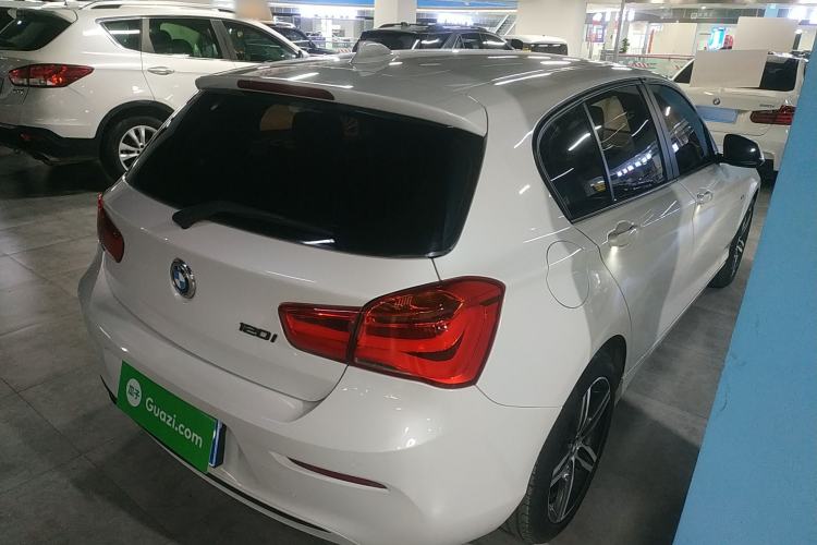 Used BMW 1 Series 2015 120i Sport Design Package Rear Right 45 Deg