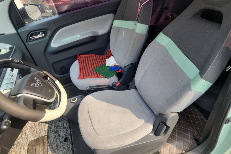 Used Wuling Hongguang MINIEV 2021 Macaron Fashion Model Lithium Iron Phosphate Left Front Seat