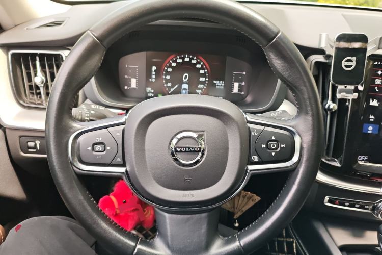 Used Volvo XC60 2020 T5 4x4 Zhiyi Luxury Edition