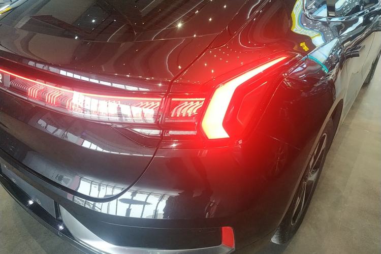 Used Zeekr 001 2022 Long-Range Dual-Motor WE Edition Exterior 3