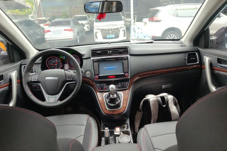 Used Haval H6 2017 Red-Label Sport Edition 2.0T Diesel Manual Two-Wheel Drive Elite Model China V Standard
