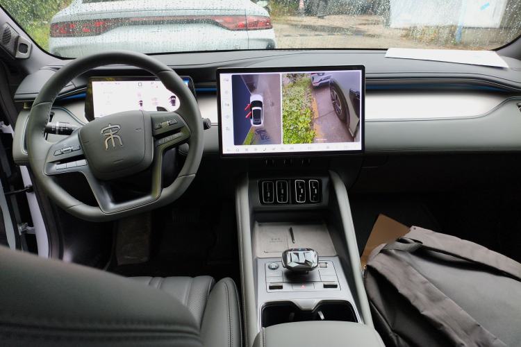 Used BYD Song L EV 2025 Intelligent Driving Version 662 km LiDAR Excellence Edition
