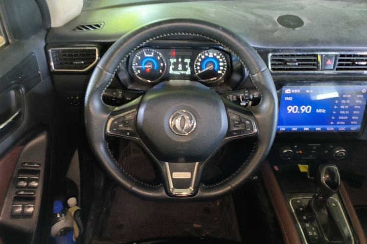 Used Dongfeng Fengon 580 2016 1.5T CVT Comfort Model
