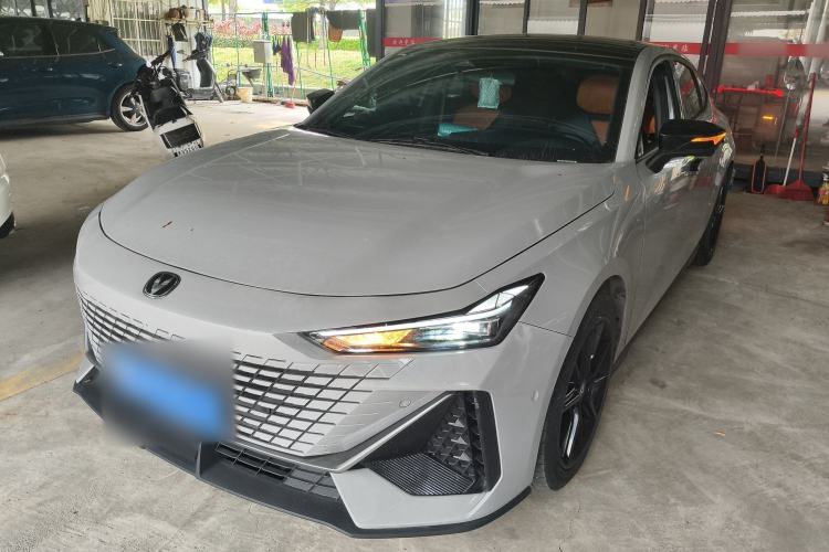 Used CHANGAN UNI-V 2022 1.5T Smart Navigation Version