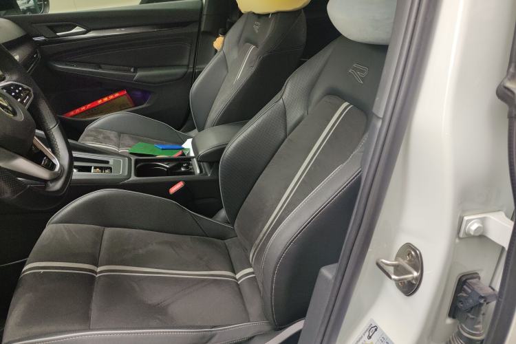 Used Volkswagen Golf 2023 Facelift 280TSI DSG R-Line Lite
