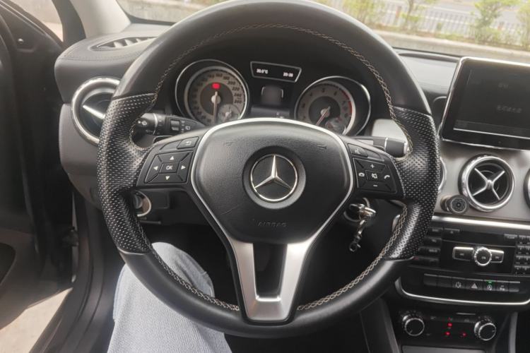 Used Mercedes-Benz GLA 2015 GLA 200 Fashion Model Steering Wheel