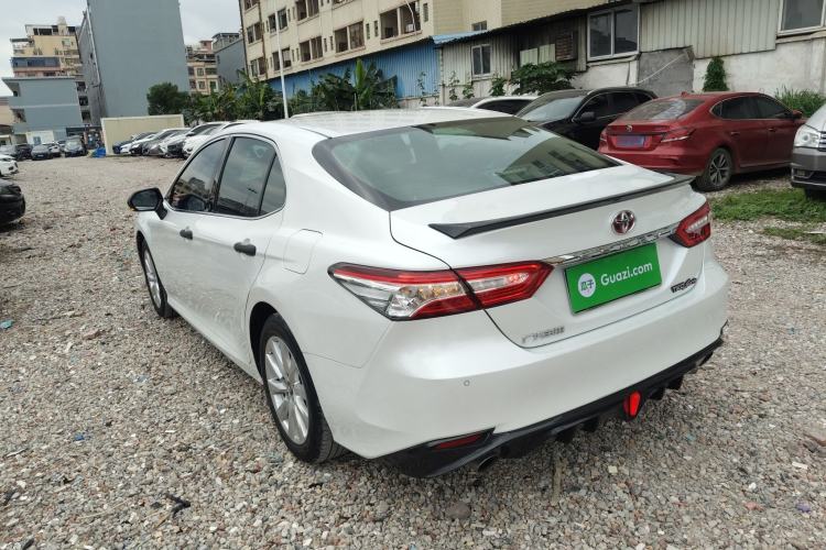 Used Toyota Camry 2019 Revised Version 2.0G Luxury Edition Exterior 2