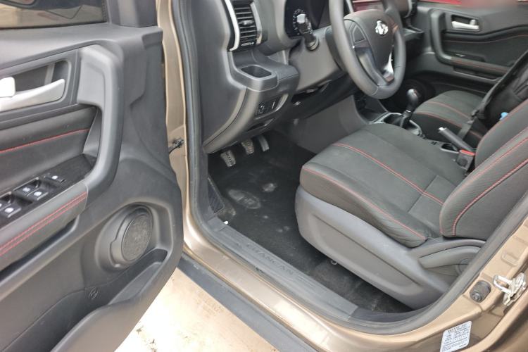 Used CHANGAN OSHAN X70A 2018 1.5L Manual Standard Edition Driver Seat