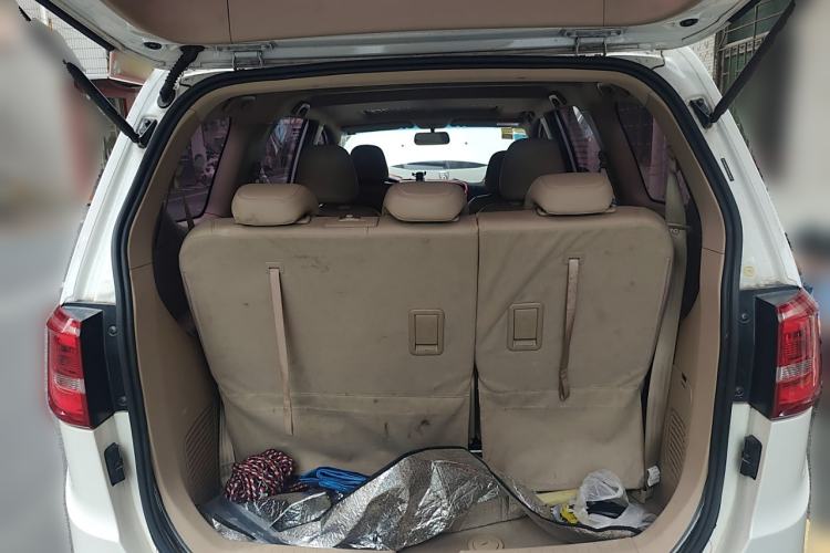 Used Baojun 730 2016 1.8L iAMT Luxury Model 7 Seats Trunk