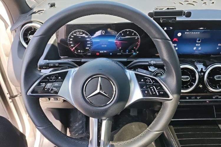 Used Mercedes-Benz GLA 2024 GLA 200
