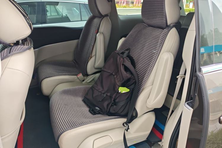 Used Buick GL8 2023 Land Executive Class Comfort Model
