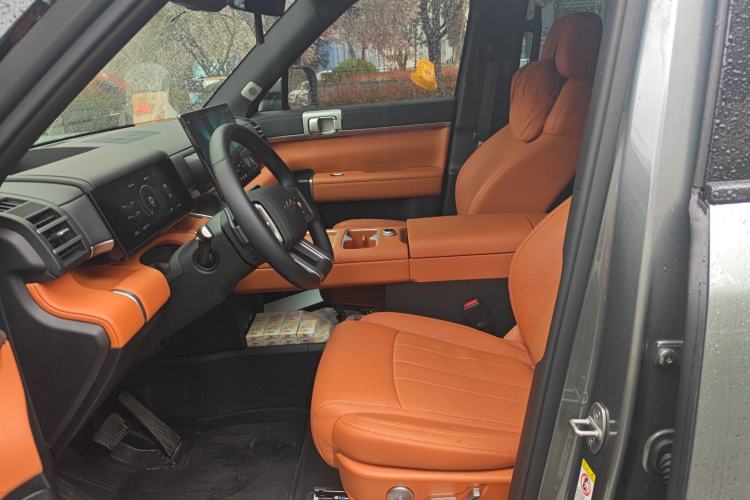 Used Formula Leopard Tai 7 2025 Model 200 km Two-Wheel Drive Max Edition
