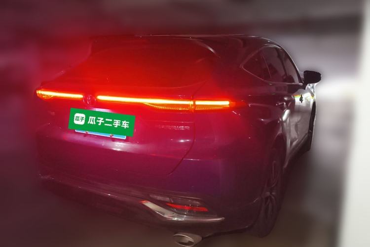 Used Toyota Harrier 2022 2.0L CVT Two-Wheel Drive Luxury Edition
