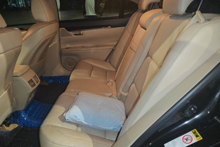 Used Lexus ES 2013 250 Mark Levinson Limited Edition
