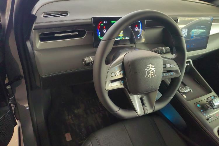 Used BYD Qin PLUS 2025 DM-i Smart Drive 55KM Leading Model
