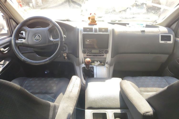 Used Foton Scenic G5 2019 2.0L New Express 6-Seater 1TZ
