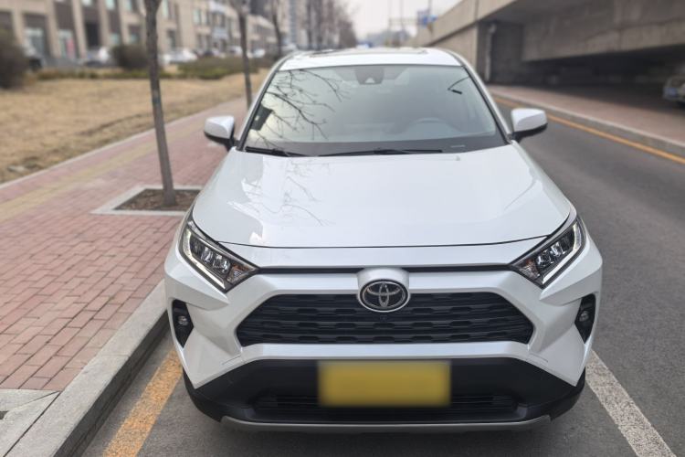 Used Toyota RAV4 2023 2.0L CVT Two-Wheel Drive Fashion Edition Exterior 1