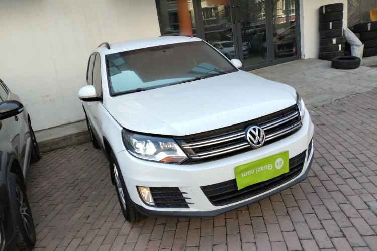 Used Volkswagen Tiguan 2016 300TSI Automatic Two-Wheel Drive Trend Edition Front Right 45 Deg