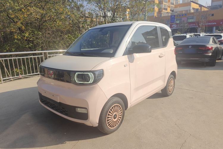 Red Wuling Подержанный Wuling Hongguang MINIEV 2022 0.0L Red 25000km AT 4 Seats на ...