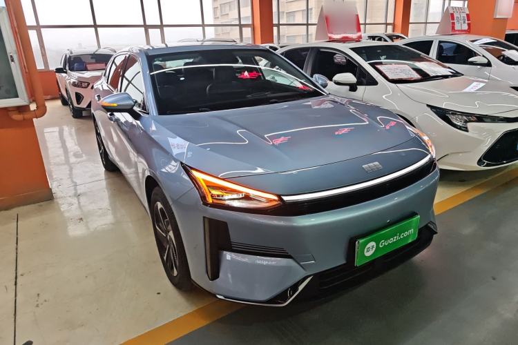 Used Geely Galaxy L6 2025 EM-i 140km Starship Edition Front Right 45 Deg