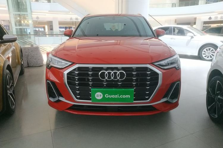 Used Audi Q3 2023 35 TFSI Fashion Dynamic Model (1.5T)
