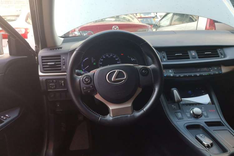 Used Lexus CT 2017 CT200h Elite Edition Solid Color China V Standard
