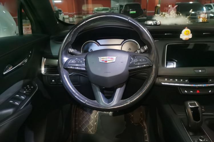 Used Cadillac XT4 2018 28T Two-Wheel Drive Leading Version