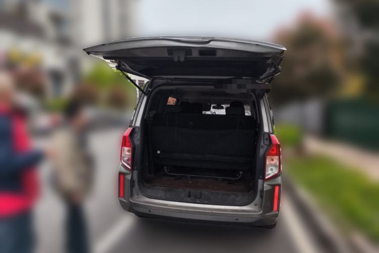 Used Wuling Hongguang PLUS 2019 1.5T Manual Comfort Version 7 Seats
