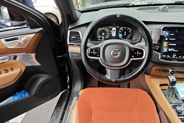 Used Volvo XC90 2019 T6 ZhiZun Edition 7-Seater China V Standard
