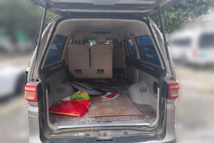 Used FORTHING Lingzhi M5 2020 Comfort Model 7 Seats Trunk