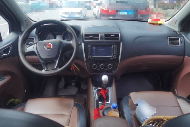 Used FORTHING Joyear X5 2015 1.6L Manual Luxury Model Center Console