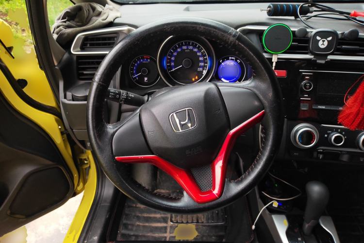 Used Honda Fit 2014 1.5L EX CVT Elite Model Steering Wheel