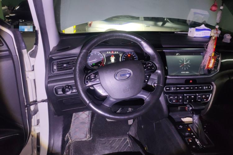 Used GAC Trumpchi GS7 2017 320T Two-Wheel-Drive Luxury Smart Connectivity Model
