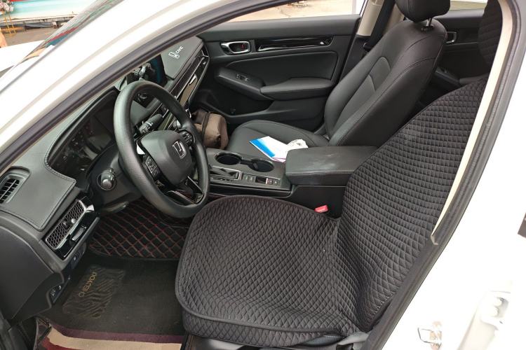 Used Honda Civic 2023 240TURBO CVT Dynamic · Center Stage Special Edition Left Front Seat