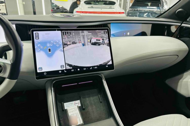 Used Avatr 11 2023 Harmony 90-degree Rear-wheel Drive Edition Interior 1