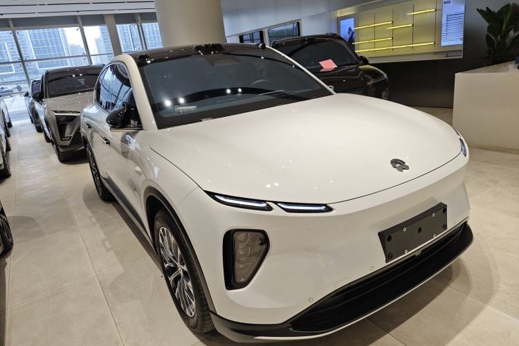 Used Nio EC6 2024 75 kWh Front Right 45 Deg