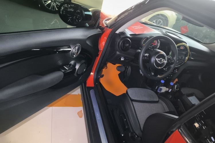 Used MINI 2019 1.5T COOPER Classic Edition