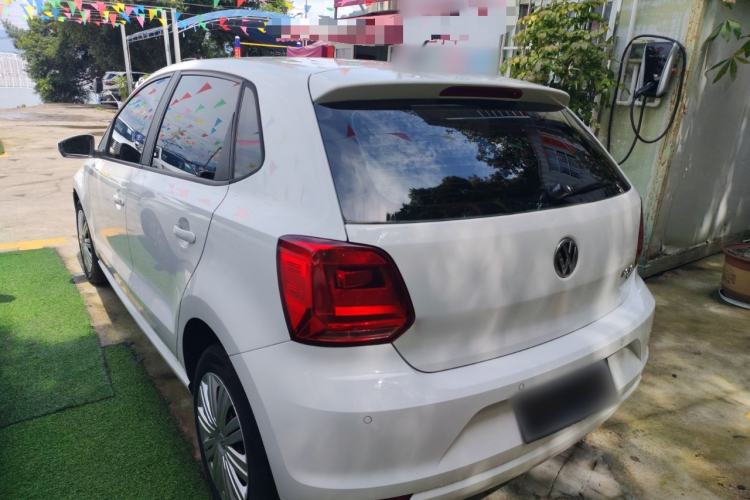 Used Volkswagen Polo 2016 1.6L Automatic Comfort Model
