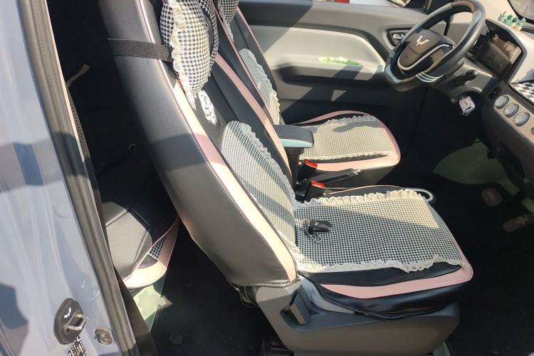 Used Wuling Hongguang MINIEV 2021 Macaron Premium Model – Lithium Iron Phosphate