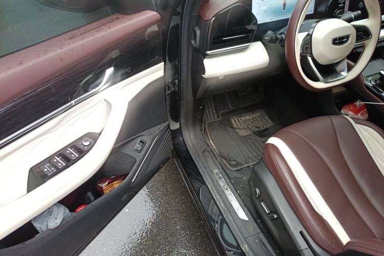 Used Geely Auto Monjaro L 2024 2.0TD High-Power Automatic Two-Wheel Drive Yunqi Version Driver Seat