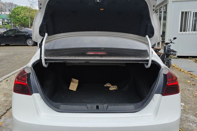 Used Geely Auto Emgrand 2020 1.5L CVT Upward Version Trunk