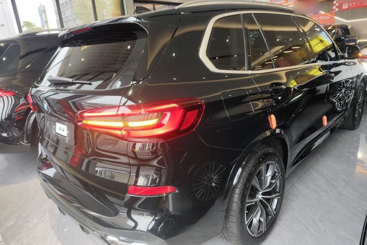 Used BMW X5 2022 Restyled xDrive 30Li Luxury Version M Sport Package