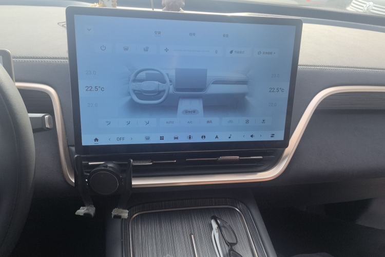 Used Dongfeng eπ eπ008 2024 636Max All-Electric Version 6 Seats Audio And AC Panel