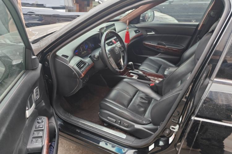 Used Honda Crosstour 2011 3.5L Prestige Edition
