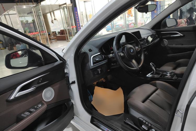 Used BMW 1 Series 2021 125i M Sport Night Edition Driver Seat