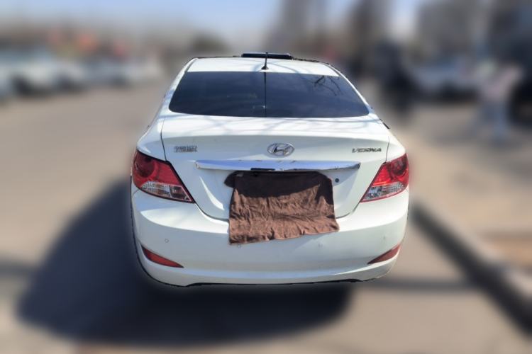 Used Hyundai Verna (older generation) 2010 Sedan 1.4L Automatic Comfort Model GS
