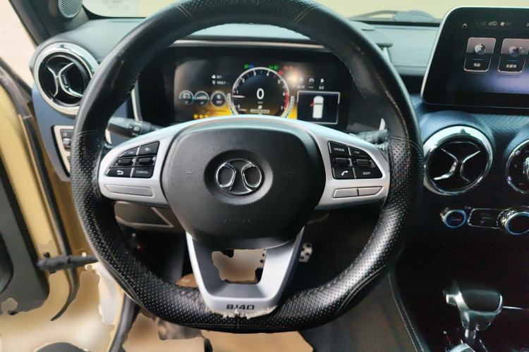 Used BAIC Off-Road BJ40 2019 2.3T Automatic Four-Wheel Drive Ring the Tower Champion Edition China VI Steering Wheel