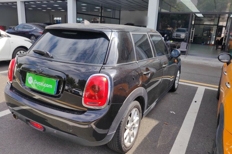 Used MINI MINI 2017 1.5T COOPER Ice Blue Limited Edition Five-Door Version