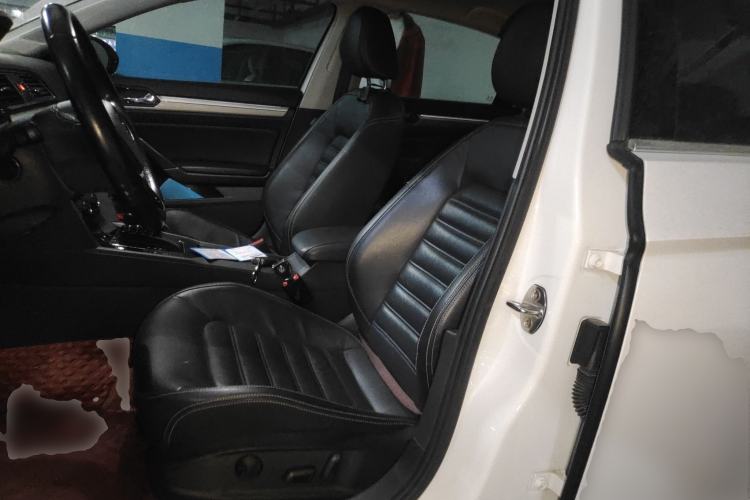 Used Volkswagen Lamando 2017 280TSI DSG Luxury Edition
