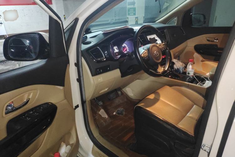 Used Kia Carnival 2015 2.2T Luxury Edition China IV Driver Seat